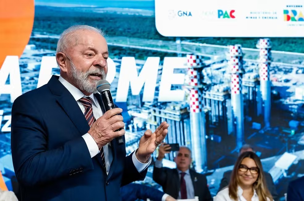 Lula demonstra disposição para diálogo com Trump sobre tarifaço, mas clima é de pessimismo