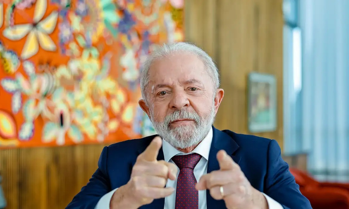 Lula defende soberania brasileira e critica sanções dos EUA em nota oficial