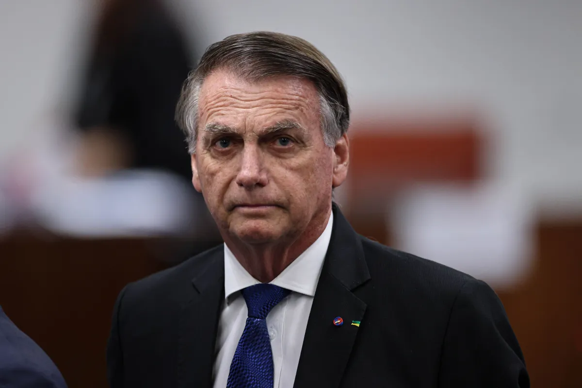 Prisão de Bolsonaro gera polarização nas redes: 53% apoiam decisão do STF