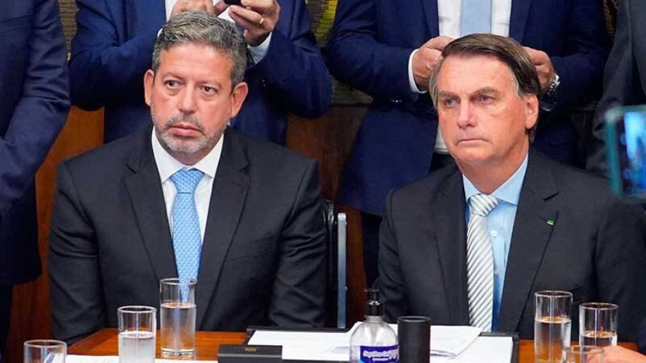 Arthur Lira rompe silêncio e defende Bolsonaro após prisão: "Medidas exageradas"