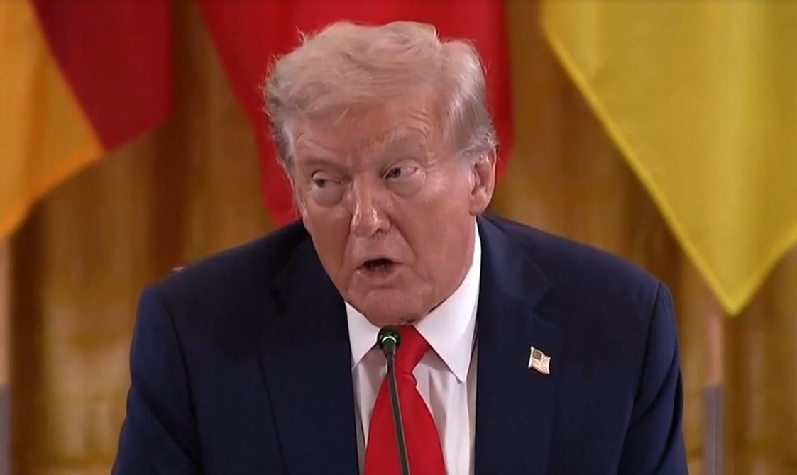 Trump revela a Macron que Putin quer "fazer um acordo" sobre Ucrânia