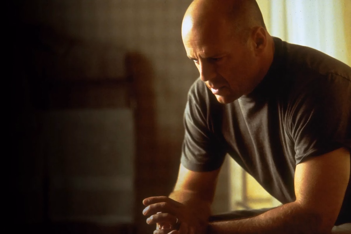 Saúde de Bruce Willis se agrava, e ator é internado em casa de apoio